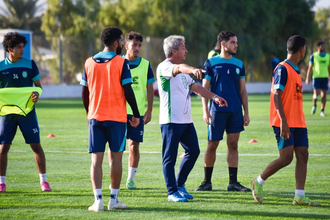  الملعب القابسي يفسخ عقود ثلاثة لاعبين
