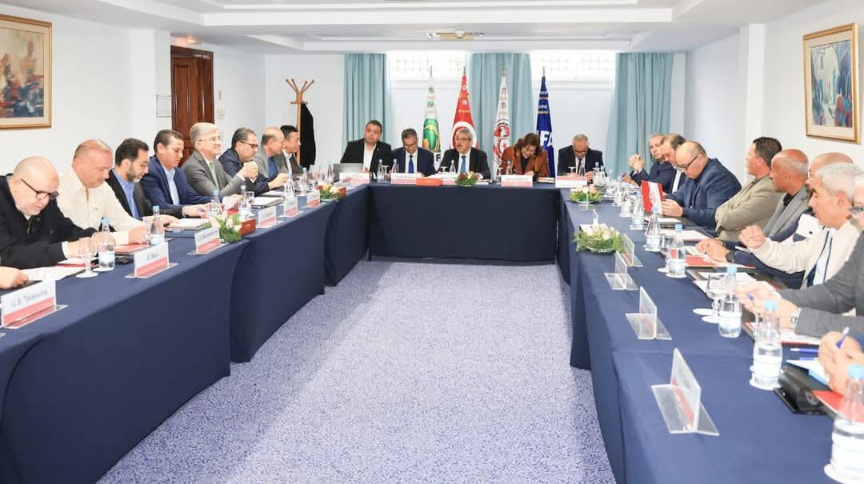 عدد الإنتدابات والأجانب محور جلسة بين هيئة التسوية والأندية عدد الإنتدابات والأجانب محور جلسة بين هيئة التسوية والأندية