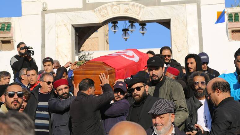 فقدتهما الساحة الثقافية في توقيت متزامن..   تشييع الممثل القدير فتحي الهداوي والكاتب والإعلامي الكبير فرج شوشان إلى مثواهما الأخير