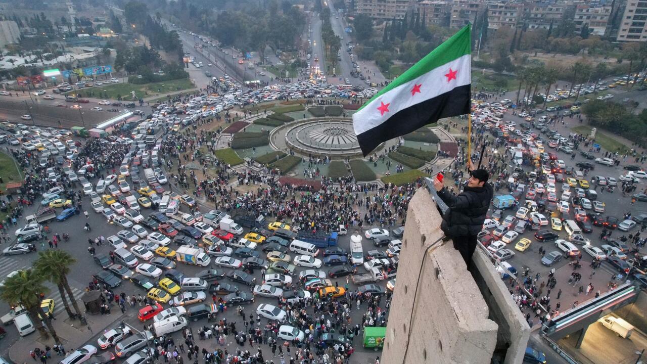 تحليل اخباري.. بين سوريا وليبيا.. سيناريوهات متشابهة مع اختلاف المواقيت.. وتعددّ اللاعبين الإقليميين