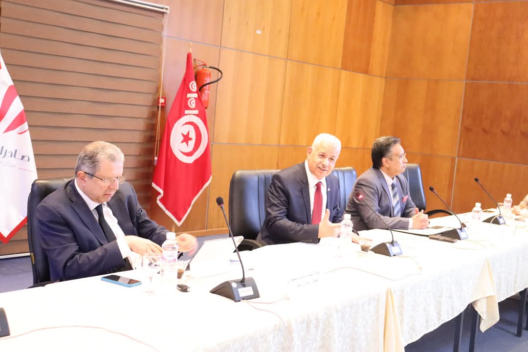  وزير التجارة: تونس تعوّل على الذّات وتكرّس الدولة الاجتماعية ودولة القانون والمؤسّسات