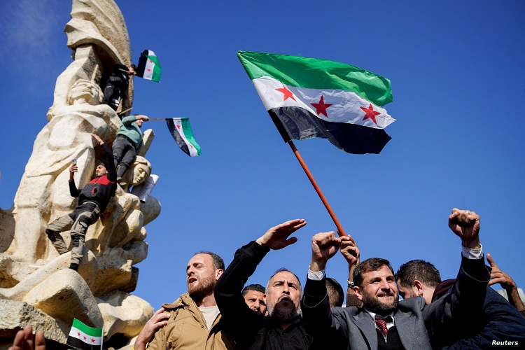 بين "خسارة" إيران و"تمدد" تركيا.. و"تصدير الفوضى"..   أية  تداعيات  لـ"الزلزال السوري"؟