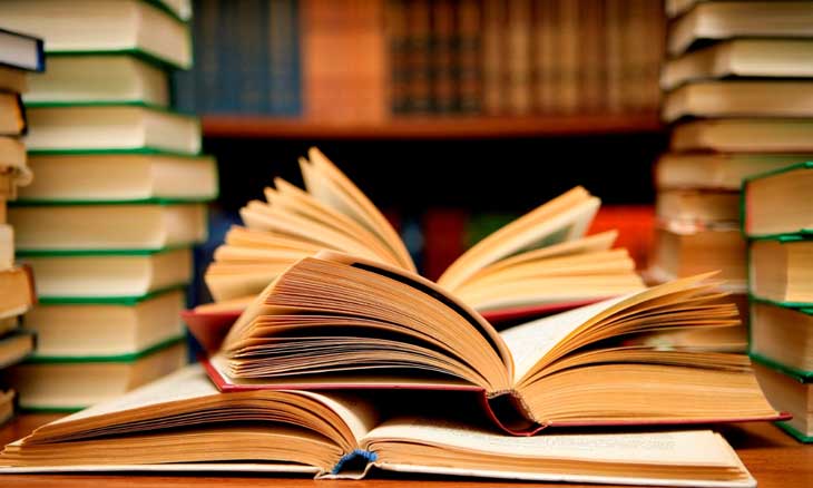 2024 الأدبي..   إصدارات جديدة.. تتويجات وطنية ودولية.. تكريمات.. لقاءات وتظاهرات