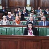 وزيرة المالية: الدولة تعمل على تكريس مبدأ التعويل على الذات.. وهذا أبرز ما تضمنه مشروع قانون المالية