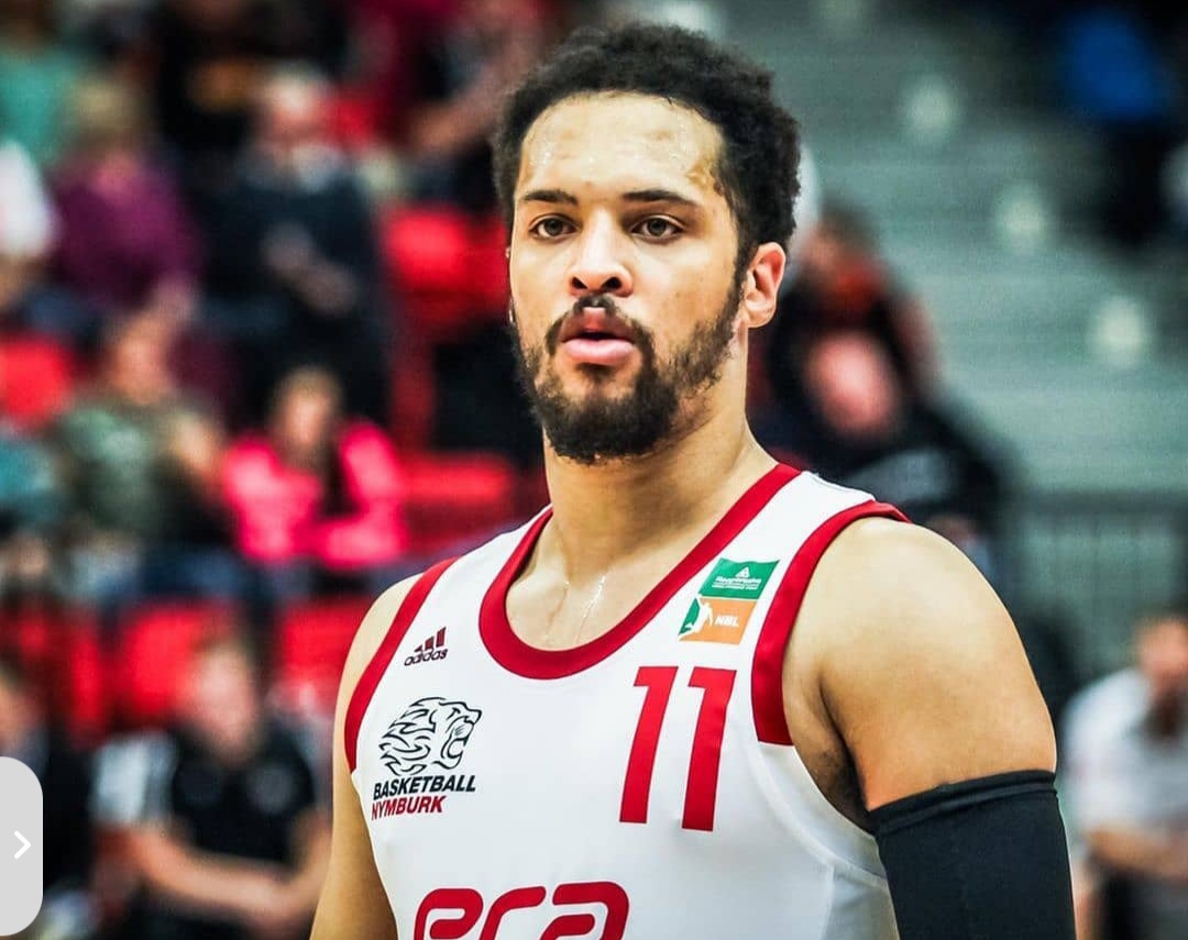  الافريقي يتعاقد مع الامريكي ديكسون