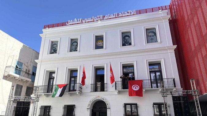 مجموعة الخمسة ترفع الاعتصام والمعارضة النقابية تواصل الضغط..   هل تنجح الهيئة الإدارية الوطنية في ما فشل فيه المجلس الوطني؟!
