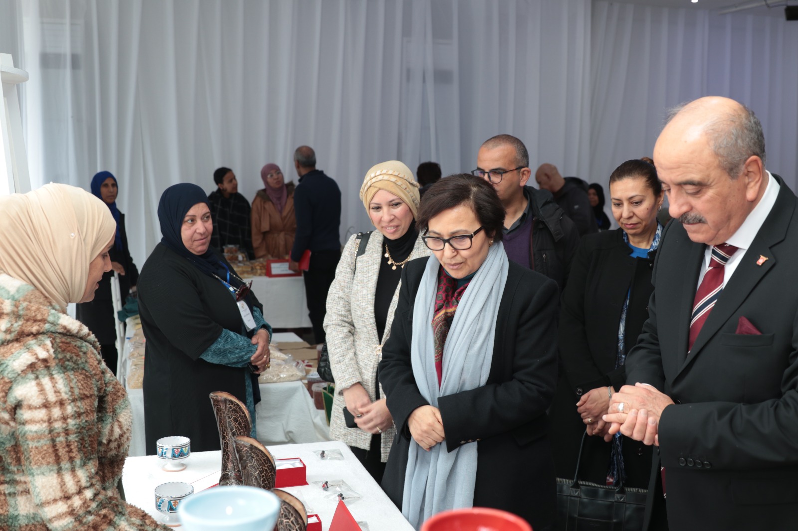 وزيرا الأسرة والشؤون الخارجيّة يفتتحان المعرض الترويجيّ للمنتوجات النسائيّة المنتظم بالعاصمة 
