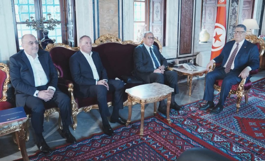  رئيس منظمة الأعراف يؤكد أهمية الاقتصاد في ضمان أمن تونس واستقرارها
