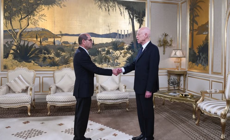 من هو وزير التجهيز الجديد؟