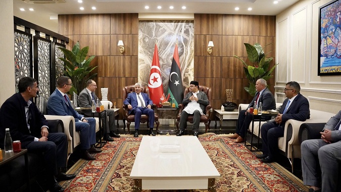 وزير التشغيل والتكوين المهني في زيارة عمل إلى ليبيا 