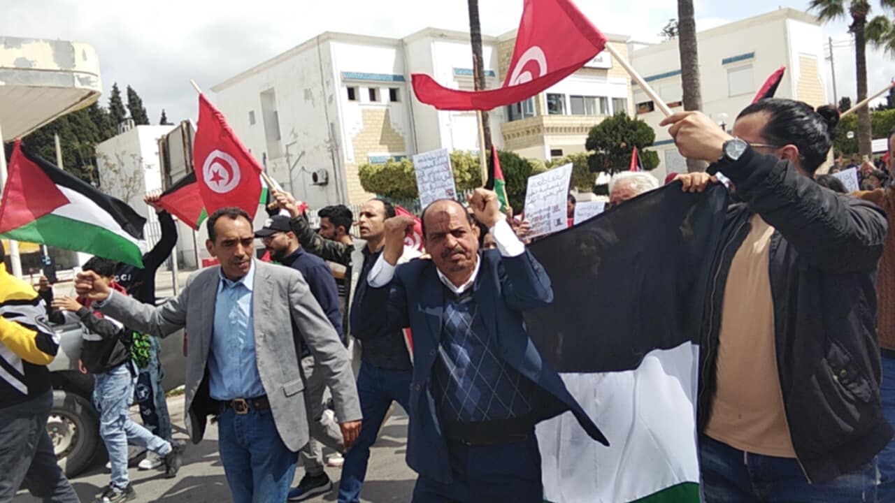قرمبالية..مسيرة  تضامنية مع الشعب الفلسطيني 