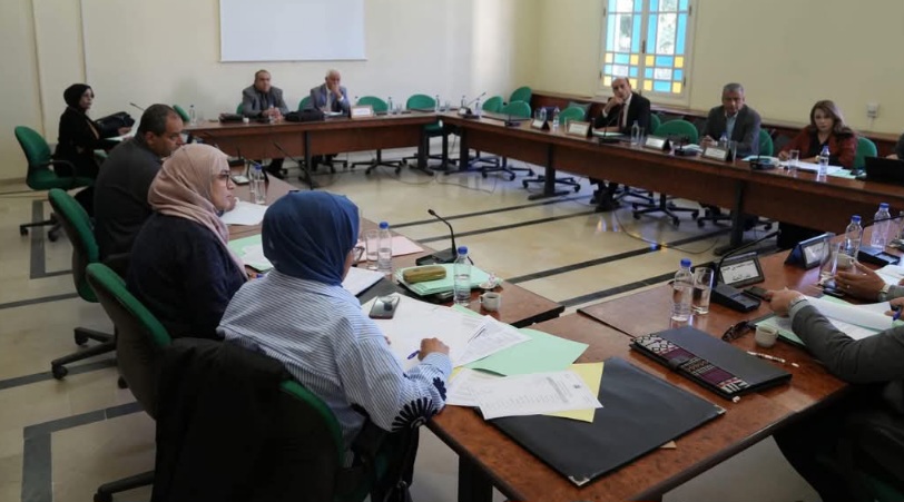 لجنة المالية تنظر في مقترح قانون يجيز الجمع بين جراية التقاعد ومورد آخر متأت من تحمّل وظيفة في الدولة عبر الانتخابات أو التعيينات السياسية