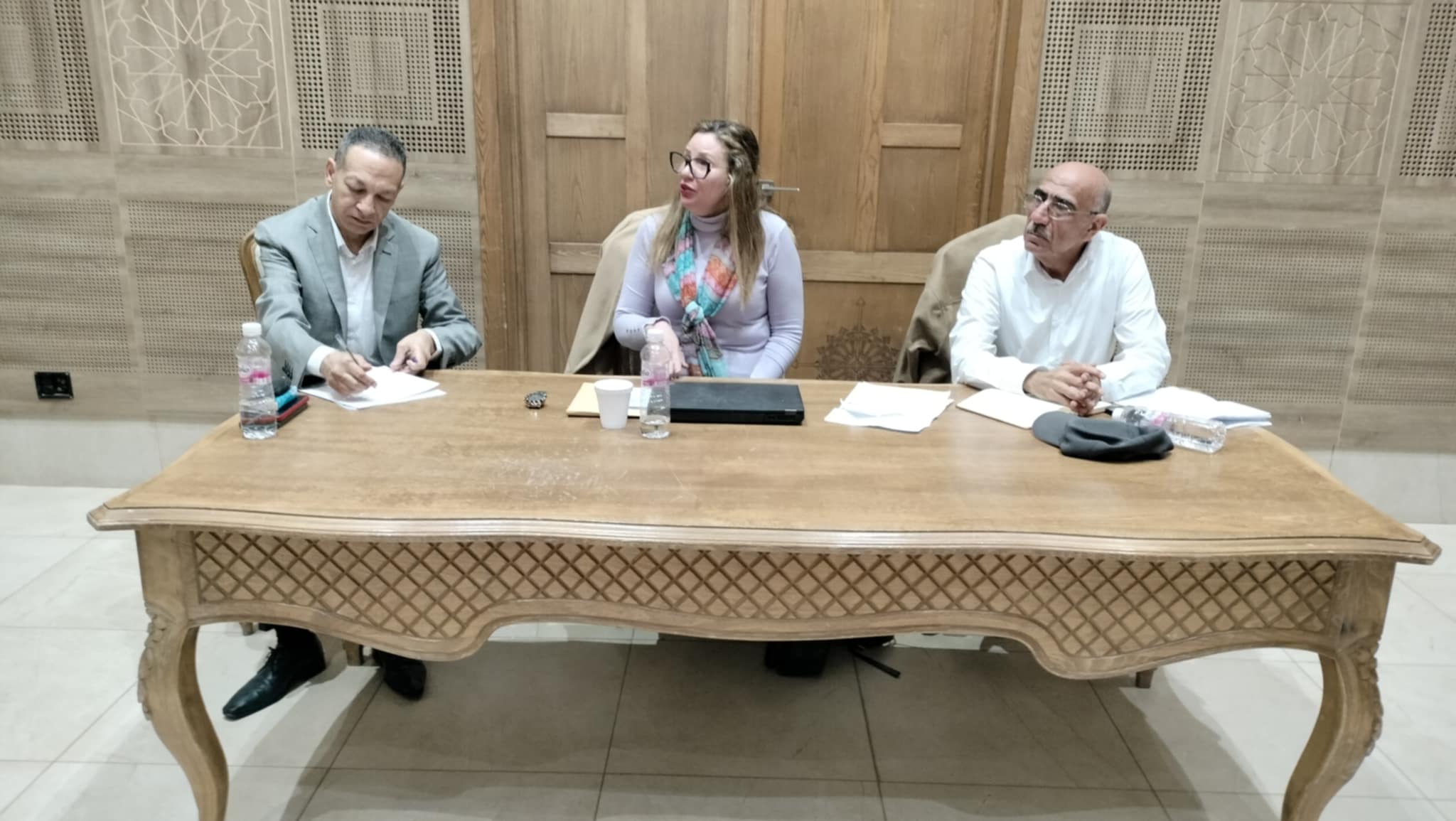  المختص في المخاطر المالية مراد الحطّاب لـ"الصباح نيوز" 230 ألف عامل بالمناولة في تونس أغلبهم في الحراسة والتنظيف