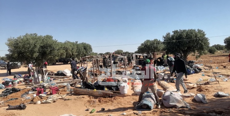 العامرة/الحمايزية تفكيك خيم لمهاجرين غير نظاميين أفارقة جنوب الصحراء
