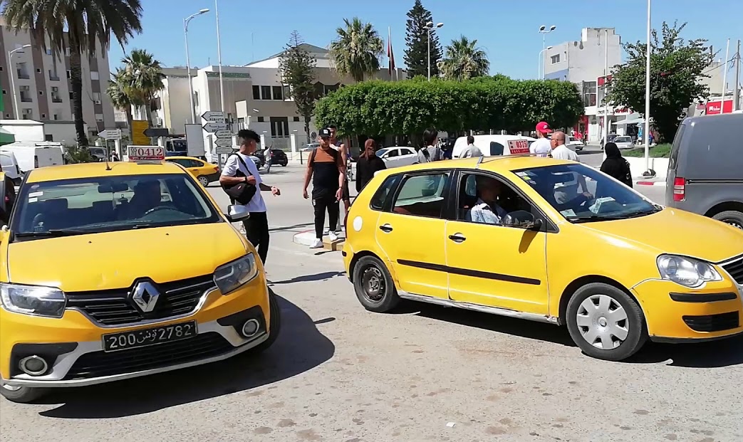  القيروان..جلسة عمل للنظر في مشاغل قطاع التاكسي الفردي