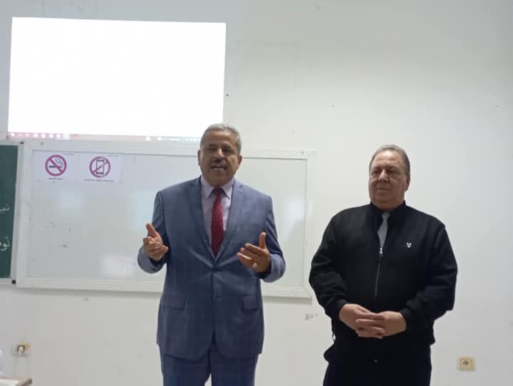 القيروان.. المندوب الجهوي للتربية يتابع أشغال تكوين لرؤساء مراكز الاختبارات استعدادا للامتحانات الوطنية 