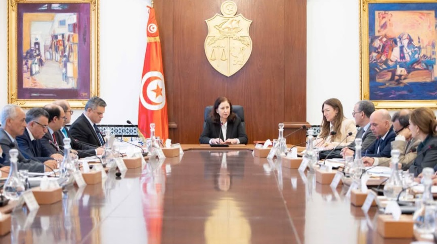 المشاريع الخاصّة بقطاع النّقل التي تواجه صعوبات محور اجتماع اللجنة العليا لتسريع إنجاز المشاريع العمومية 
