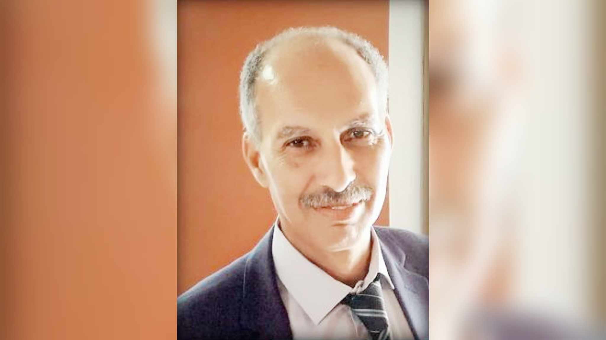 الشاعر‭ ‬عادل‭ ‬بوعقة لـ"الصباح":  حضور ‭ ‬متوهج‭ ‬لاتحاد‭ ‬الكتاب‭ ‬في‭ ‬المعرض ‭ ‬رغم‭ ‬أنه‭ ‬لم‭ ‬يكن‭ ‬شريكا‭ ‬رئيسيا