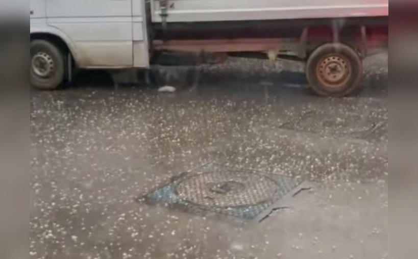 بوحجلة..أمطار غزيرة مصحوبة بالتبروري بعمادة المويسات