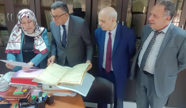 وزير أملاك الدولة والشؤون العقارية يؤكّد على أهمّية تطوير خدمات الديوان الوطني للملكية العقارية 