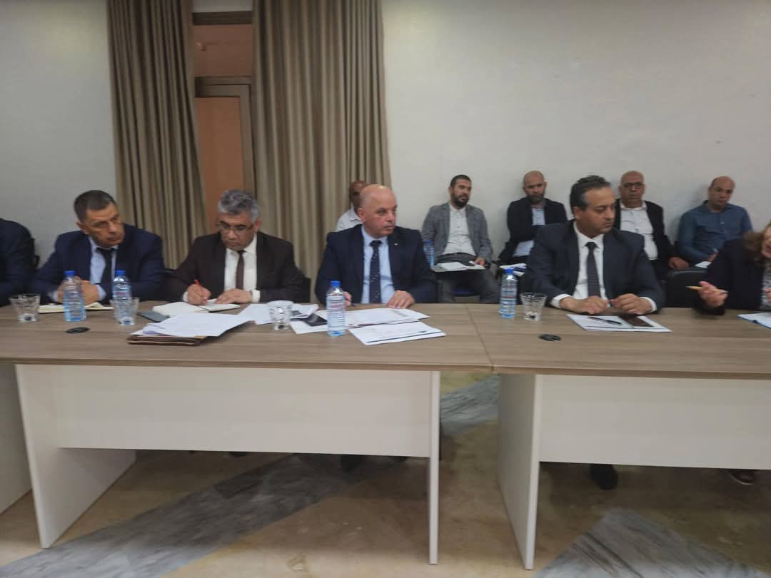  بينها زيادة عربات القطار الناقلة للفسفاط.. اجراءات للترفيع في نسق نقل الفسفاط عبر السكة الحديدية