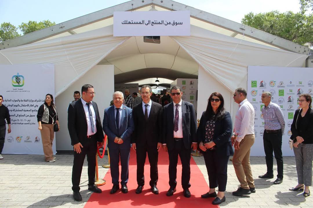 لدى اشرافه على افتتاح خيمة بيع من المنتج إلى المستهلك..  وزير الفلاحة: أضاحي العيد متوفرة.. وقريبا تحديد الأسعار المرجعية