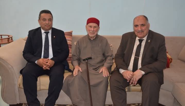  جربة.. وزير الشؤون الدينية يعود الشيخ الشاذلي بن يوسف