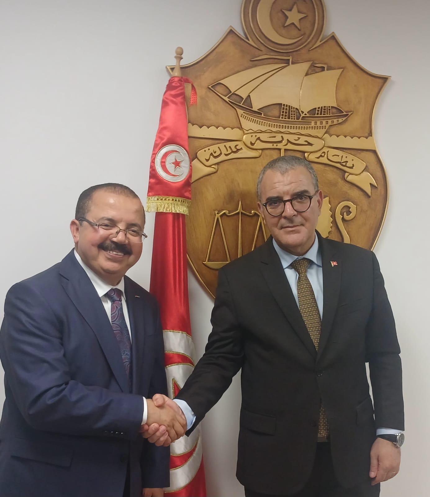 وزير الإقتصاد يجتمع بممثل منظمة الأمم المتحدة للتنمية الصناعية بتونس
