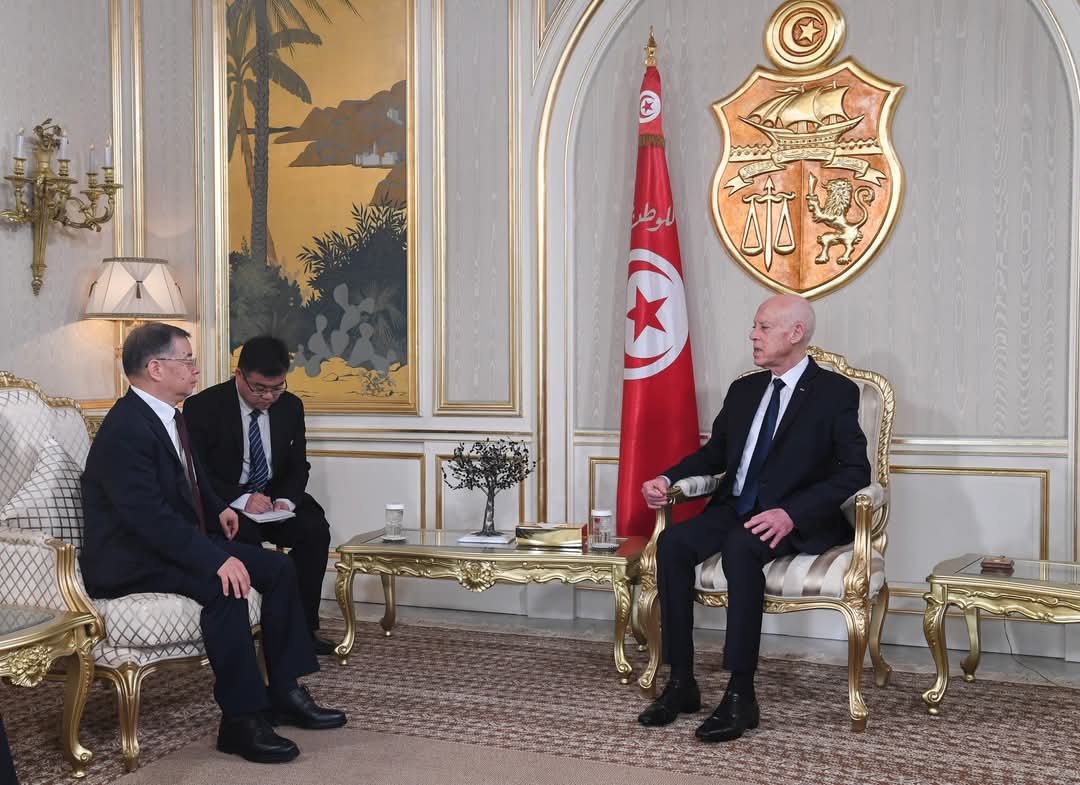 خلال استقباله عضو اللجنة المركزية للحزب الشيوعي الصيني.. رئيس الجمهوريّة يثمن الحصيلة الإيجابية والمثمرة للتعاون الثنائي مع الصين