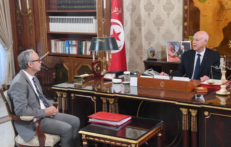 خلال لقائه وزير الشؤون الاجتماعية:  رئيس الجمهوريّة يسدي تعليماته بإيجاد صيغ جديدة تتعلق بتنويع مصادر تمويل الصناديق الاجتماعية 