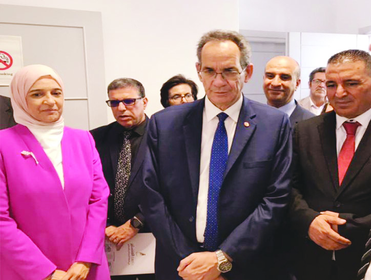 من‭ ‬المنستير‭.. ‬ وزير‭ ‬التعليم‭ ‬العالي‭ ‬والبحث‭ ‬العلمي‭ ‬لـ«الصباح‮»:‬ انفتاح‭ ‬الجامعة‭ ‬على‭ ‬محيطها‭ ‬الاقتصادي‭.. ‬وقريبا‭ ‬منصة‭ ‬خاصة‭ ‬للطلبة‭ ‬الأجانب