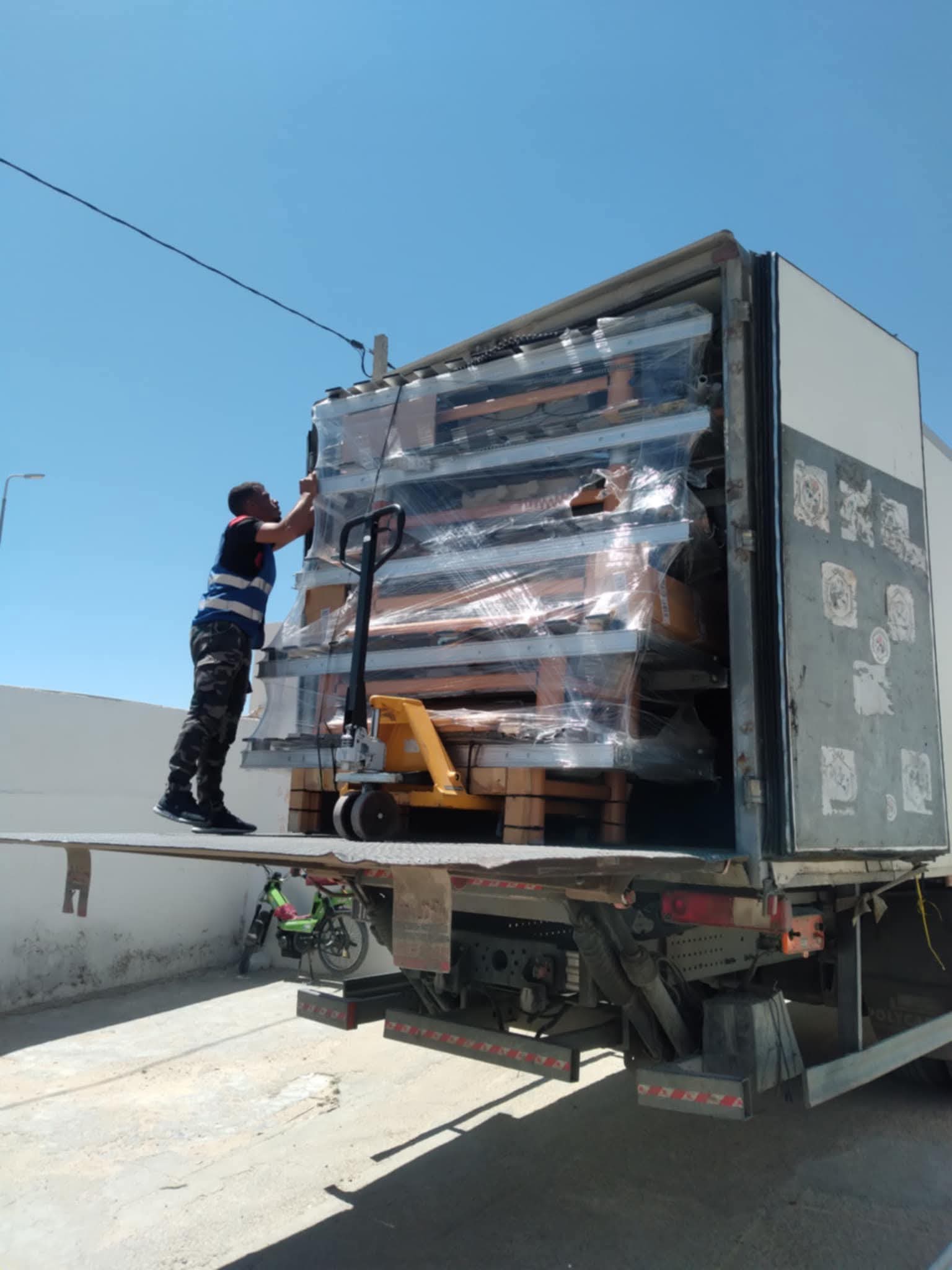 القيروان/العلا.. الاتحاد التونسي للتضامن الاجتماعي يهب 10 أسرّة طبية كهربائية للمستشفى المحلي