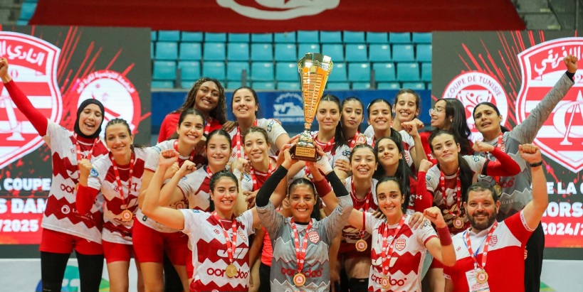 كرة اليد: فتيات الافريقي يضفن البطولة إلى الكأس