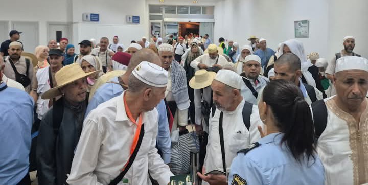 مطار صفاقس طينة الدولي.. وصول أولى وثاني رحلة عودة حجيج ولايتي صفاقس وسيدي بوزيد 