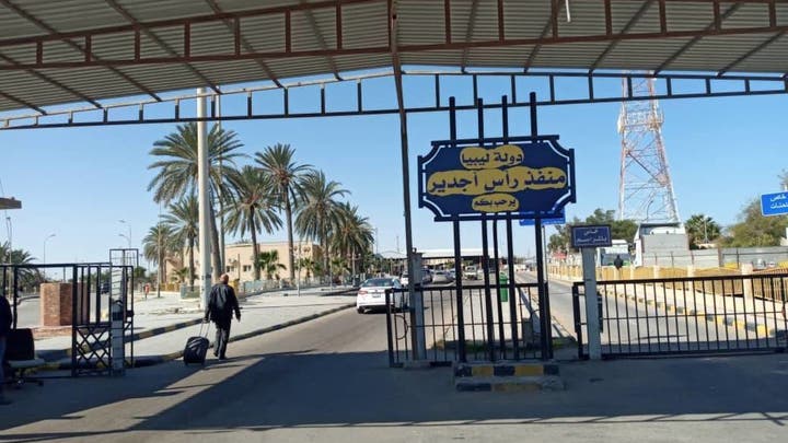  معبر راس جدير.. اضطراب في حركة الخروج من الأراضي التونسية بسبب تعطل المنظومة الإعلامية الليبية
