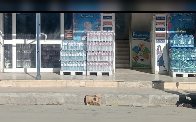 القيروان: عرض قوارير المياه تحت الشمس.. خطر صامت وداهم يهدّد الصحة