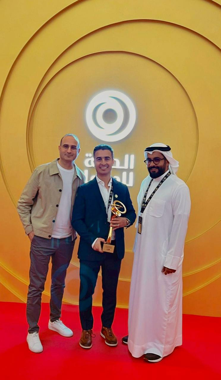 🔴تتويج التونسي خالد بن يونس بـجائزة أفضل مؤثرات بصرية عن مسلسل "كائنات"