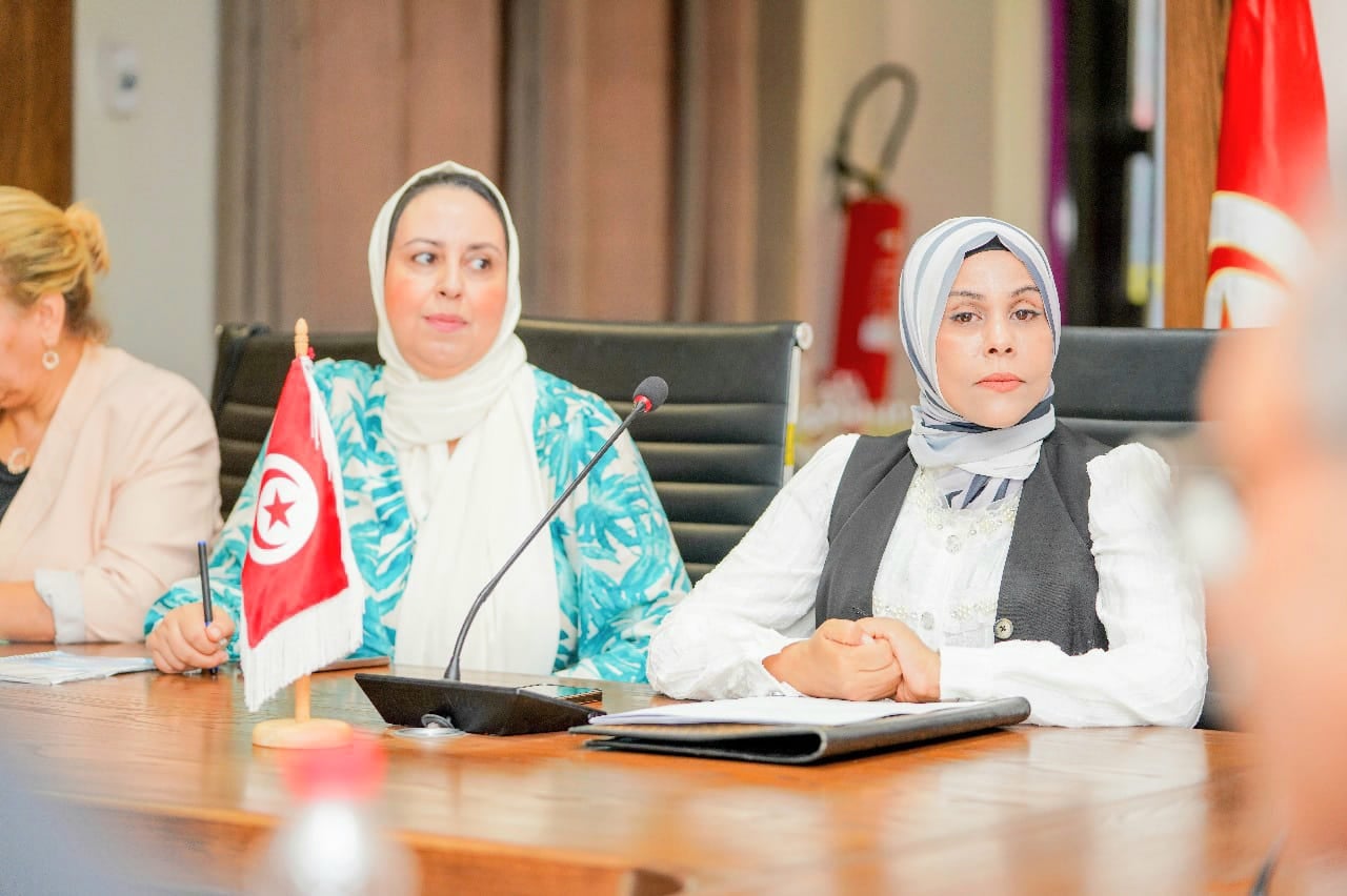 كاتبة الدولة لدى وزير التشغيل تعلن عن إعداد تطبيقة "رافقني" لمتابعة الشركات الأهلية 