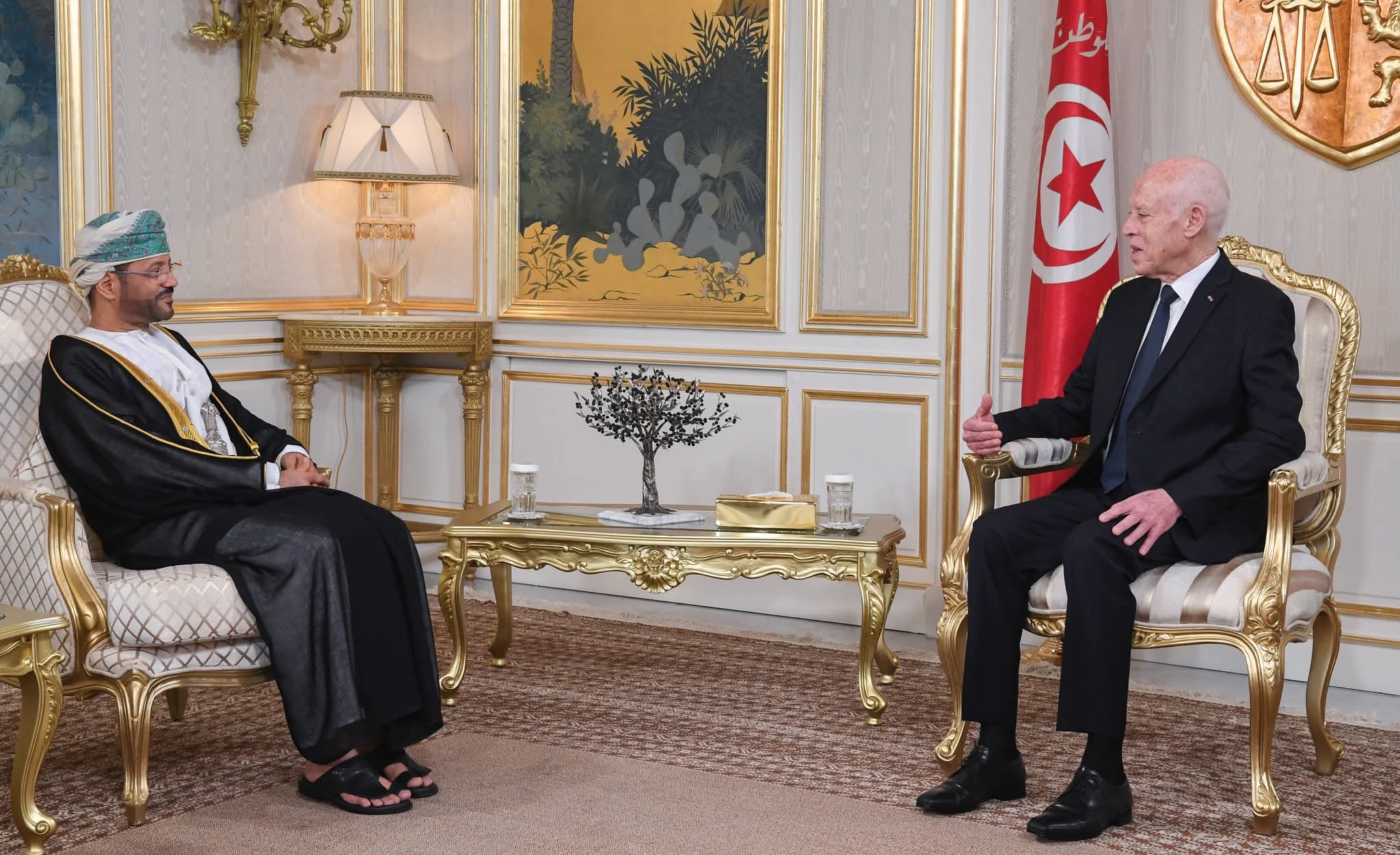 لدى استقباله وزير خارجية سلطنة عُمان.. رئيس الجمهوريّة يشيد بمستوى العلاقات التاريخية ببن البلدين وتطورها في كافة المجالات 