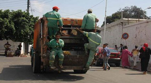  84 % نسبة رفع النفايات المنزلية والمشابهة بالبلديات  