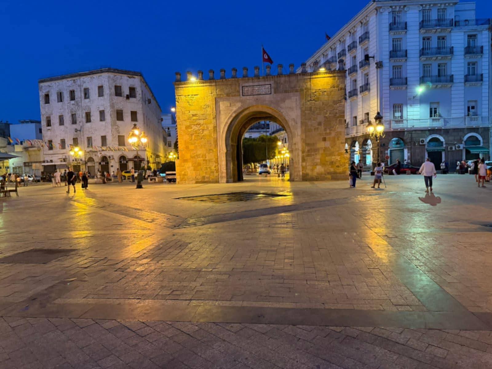العاصمة.. تنظيف المسلك السياحي بالمدينة العتيقة