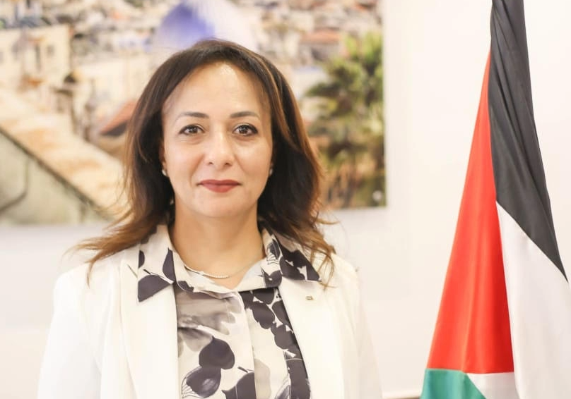 وزيرة‭ ‬التنمية‭ ‬الاجتماعية‭ ‬الفلسطينية‭ ‬سماح‭ ‬حمد‭ ‬لـ«الصباح‮»‬:      أطفال‭ ‬غزة‭ ‬مقبلون‭ ‬على‭ ‬أزمة‭ ‬صحية‭ ‬طويلة‭ ‬الأمد