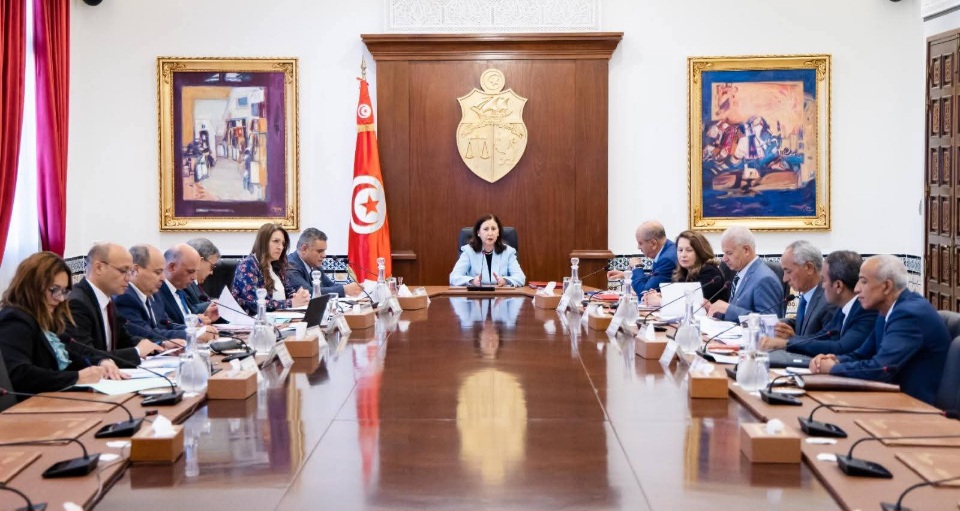 مجلس وزاري مضيق يعطي الإذن لتوريد 397 حافلة من المملكة السعودية ويستعرض خطط تطوير قطاع النقل