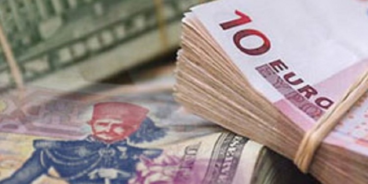 تحويلات التونسيين بالخارج ومداخيل السياحة تُوفران ما يزيد عن 8,5 مليار دينار 