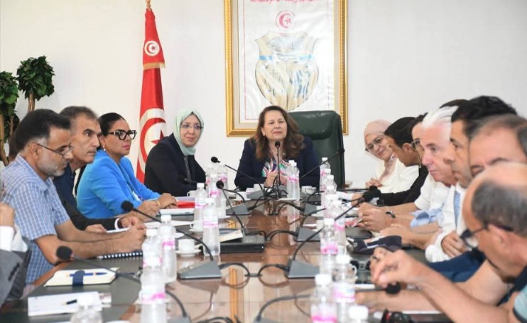 وزيرة الصناعة تدعو الى التسريع في استكمال مشروع مراجعة مجلة المناجم استجابة لمتطلبات واقع الاستثمار