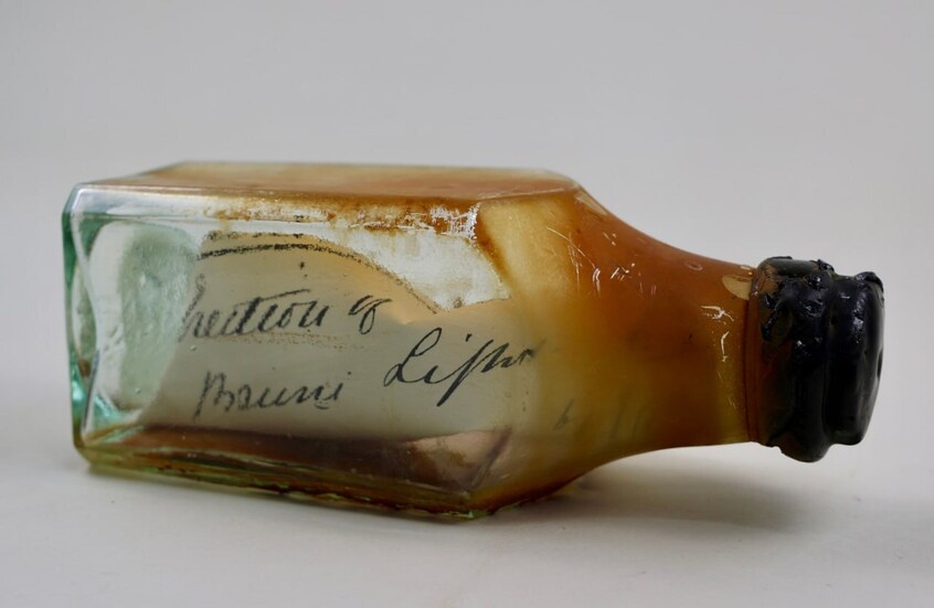  اكتشاف زجاجة تحمل رسالة منذ أكثر من 120 عاما في أقدم منارة في أستراليا