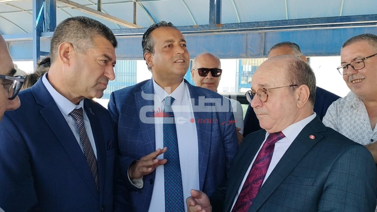  وزير السياحة يؤدي زيارة ميدانية إلى قرقنة
