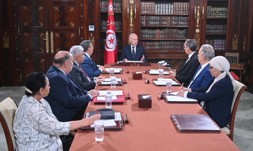 رئيس الجمهورية لدى اشرافه على اجتماع بخصوص المجلس الأعلى للتربية والتعليم: الإصلاح لا يُمكن أن يكون ناجحا وفي مستوى انتظارات الشعب إلا إذا كان شاملا لكلّ مراحل التعليم