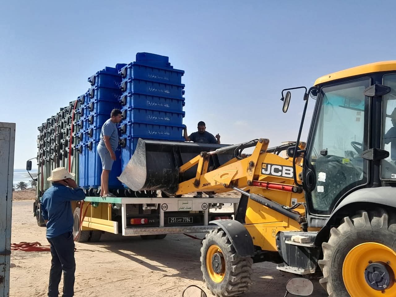 مدنين.. بلدية بوغرارة تقتني حاويات لدعم اسطول النظافة 