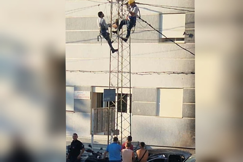  بنزرت.. احتراق سيارة في رفراف